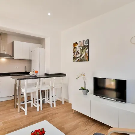 C5 - El Palo 2 Bedroom With Terrace *